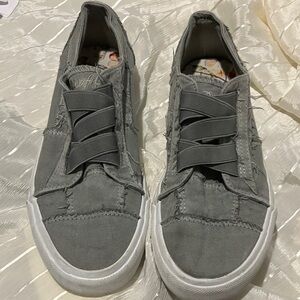 Blowfish Gray Elastic Sneakers